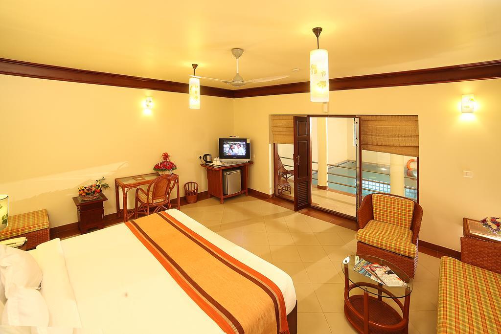 Elephant Court Теккади Экстерьер фото