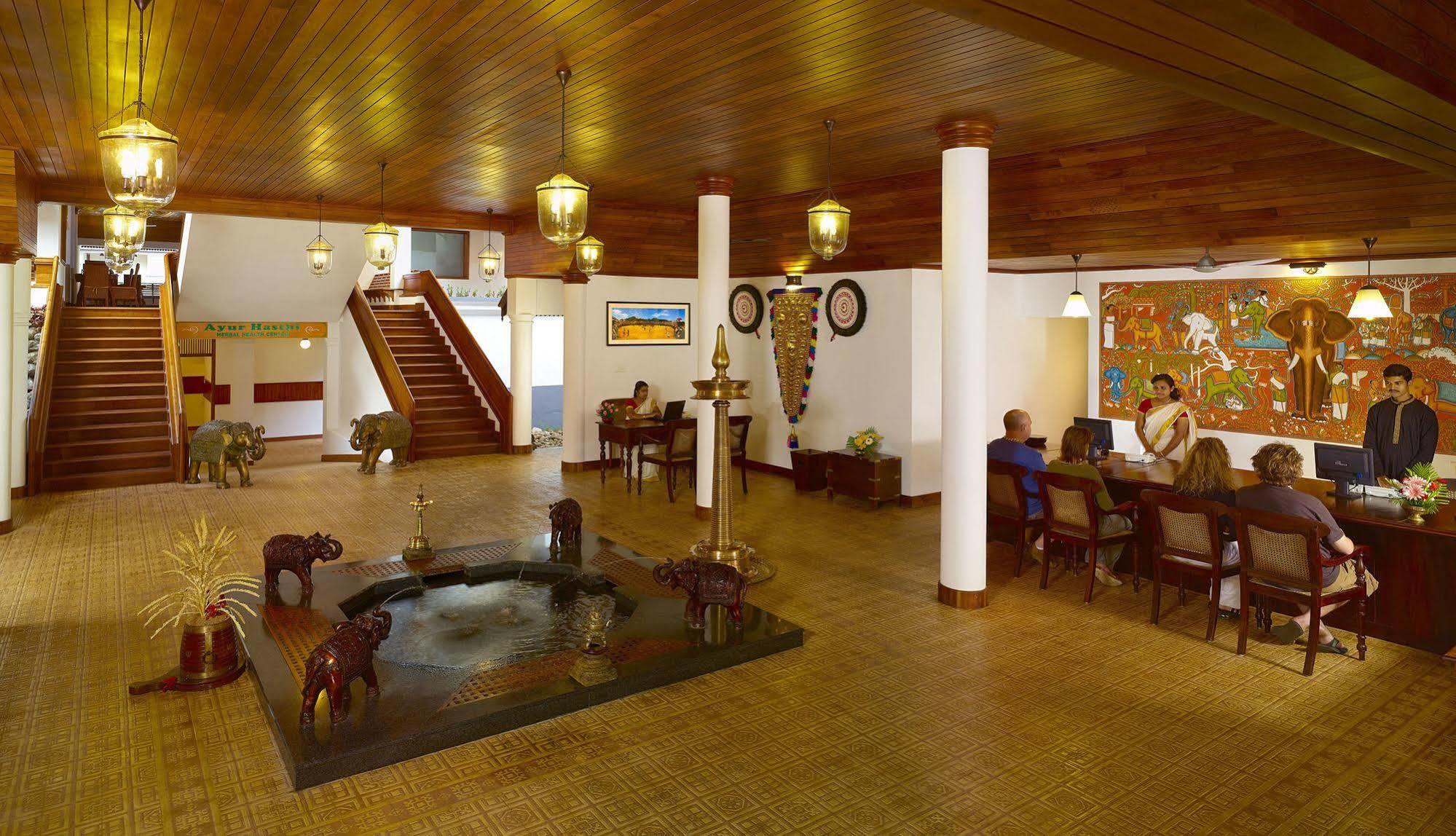 Elephant Court Теккади Экстерьер фото
